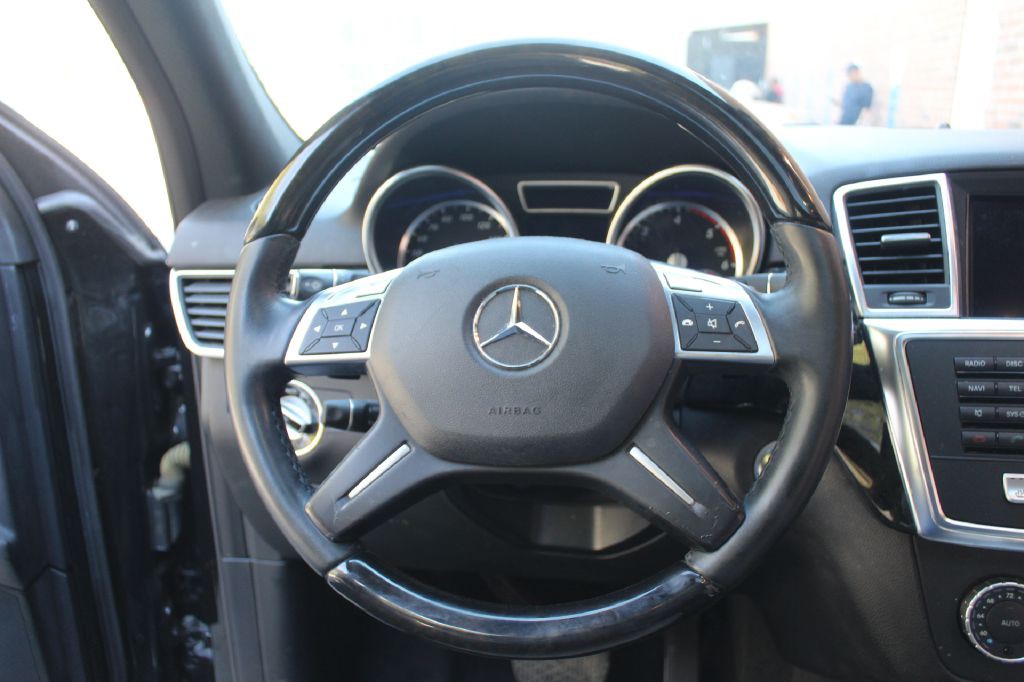 2013 Mercedes-Benz M-Class Image 16
