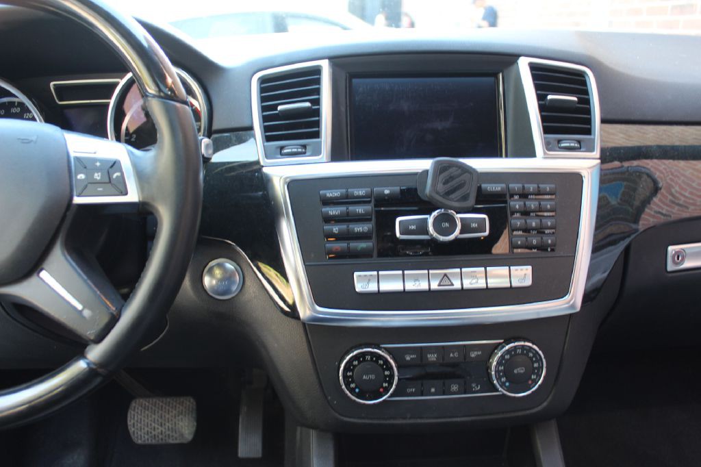 2013 Mercedes-Benz M-Class Image 17