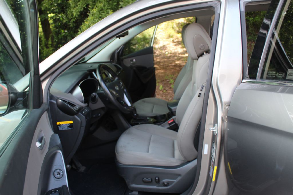 2013 Hyundai Santa Fe Sport Image 10