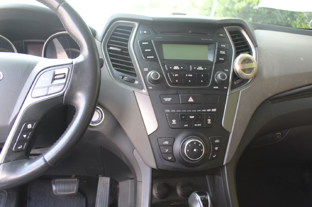 2013 Hyundai Santa Fe Sport Image 17