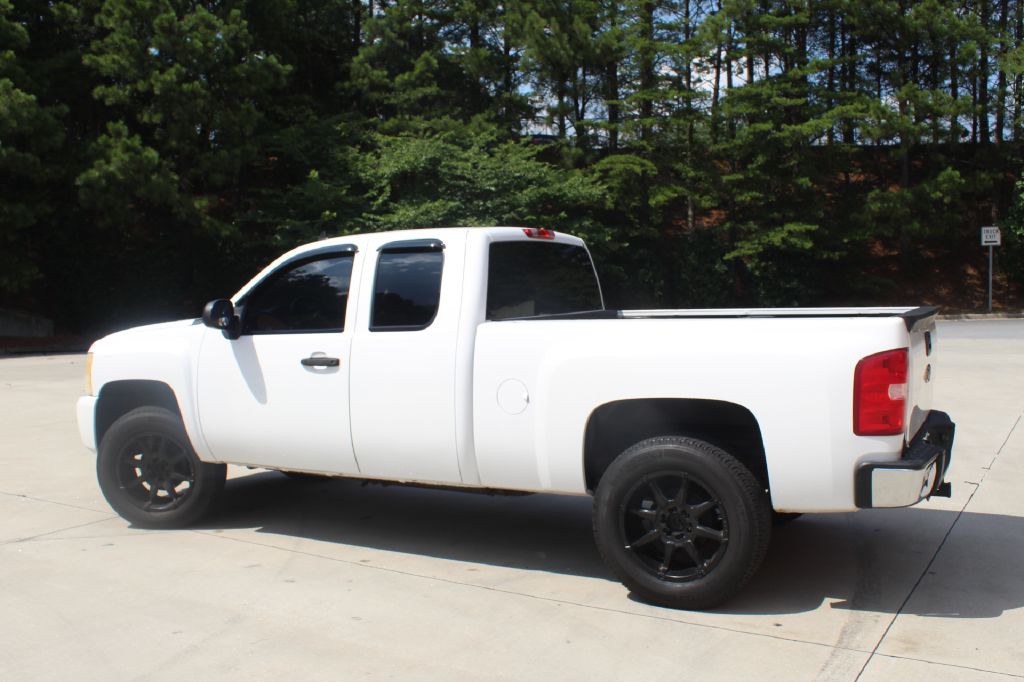 2009 Chevrolet Silverado 1500 Image 3