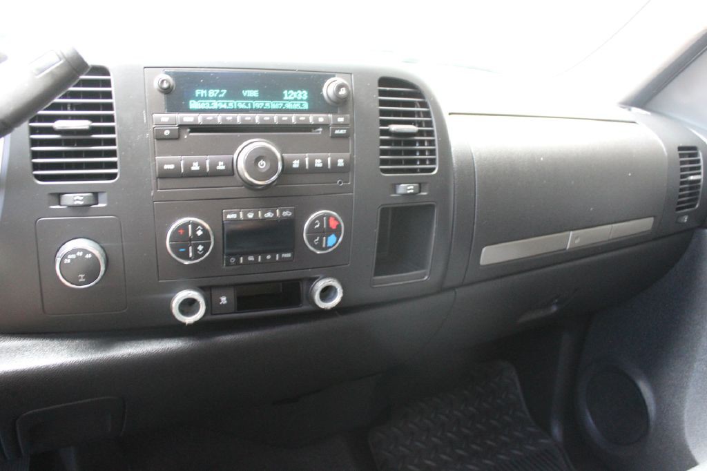 2009 Chevrolet Silverado 1500 Image 17