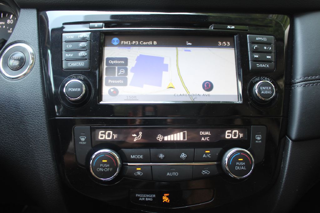 2017 Nissan Rogue Image 26