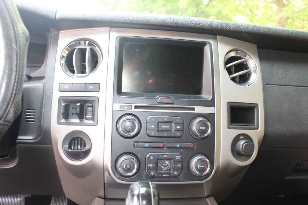 2016 Ford Expedition Image 19
