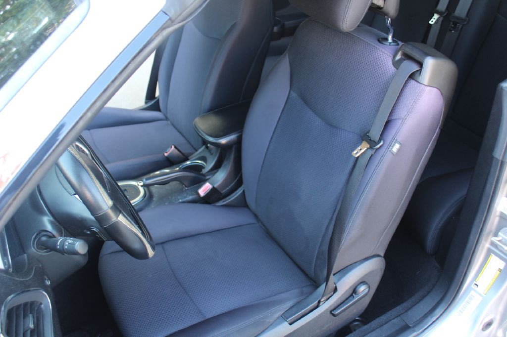 2014 Chrysler 200 Image 17