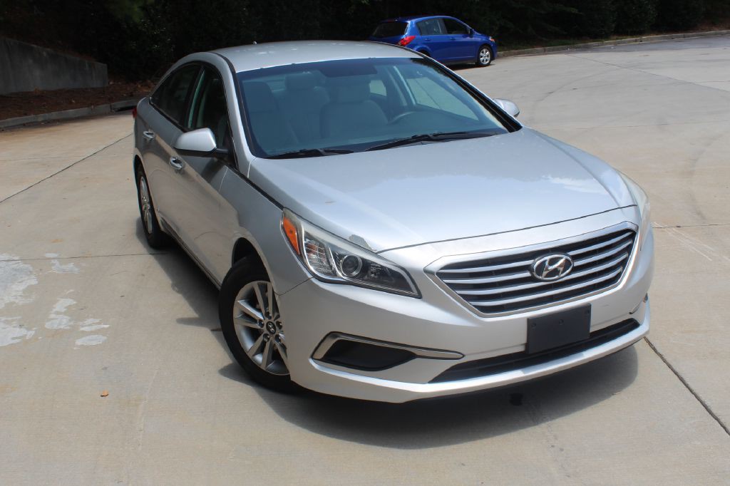 2017 Hyundai Sonata Image 1