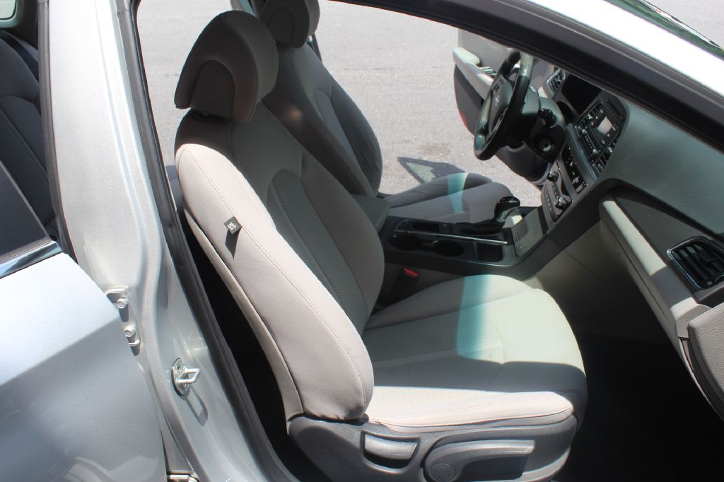 2017 Hyundai Sonata Image 7