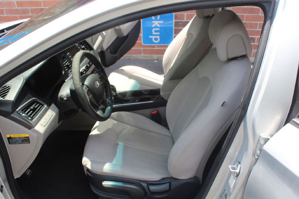 2017 Hyundai Sonata Image 10