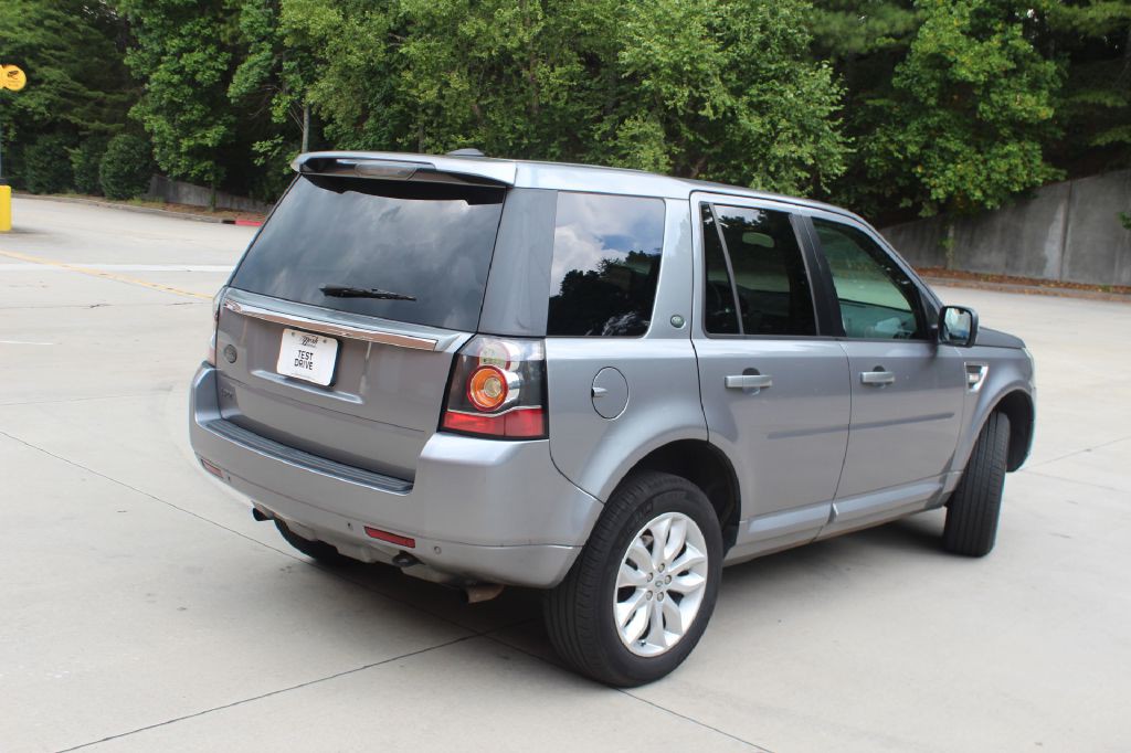 2013 Land Rover LR2 Image 5