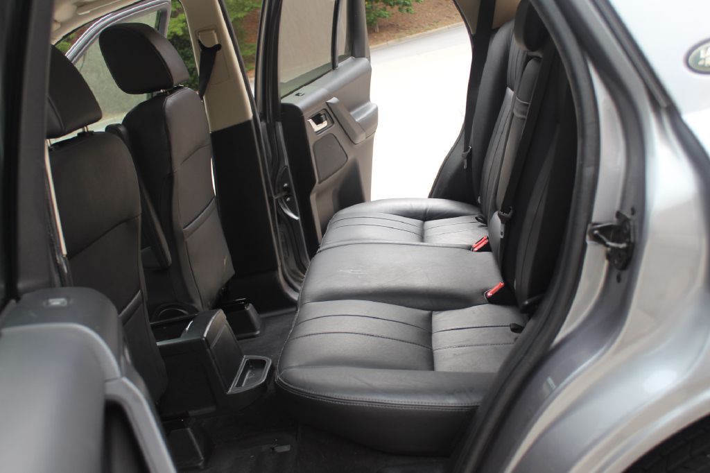 2013 Land Rover LR2 Image 9