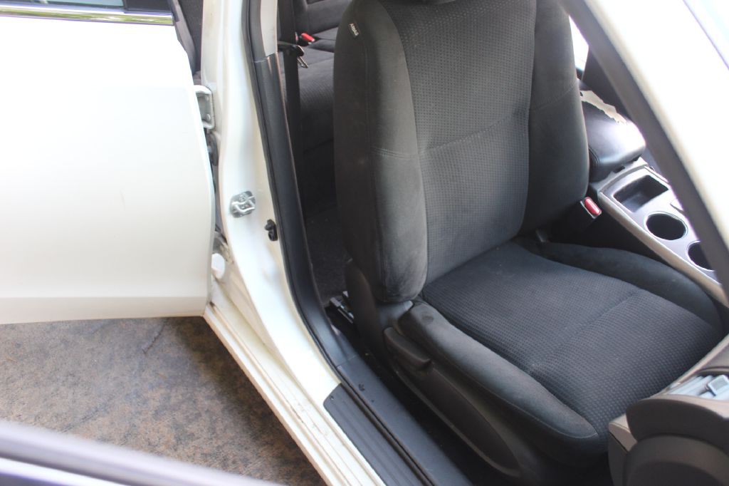 2015 Nissan Altima Image 12