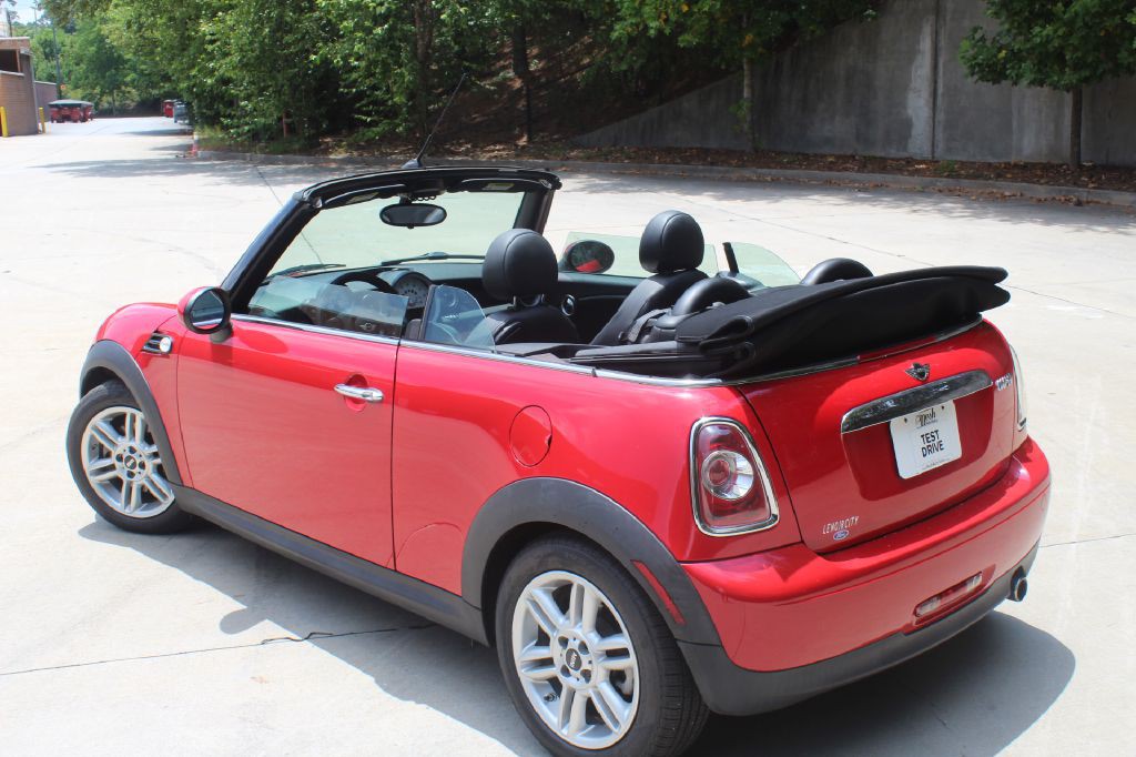 2011 MINI Cooper Image 3