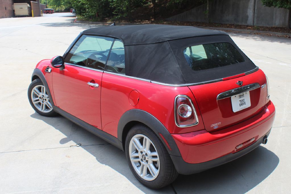 2011 MINI Cooper Image 9