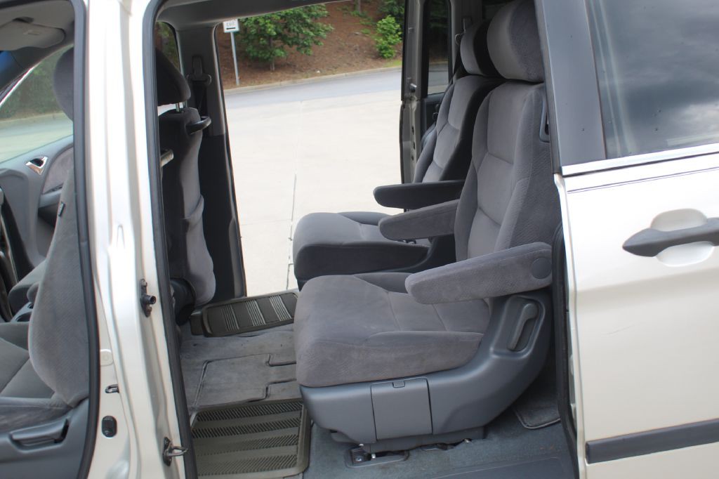 2006 Honda Odyssey Image 9