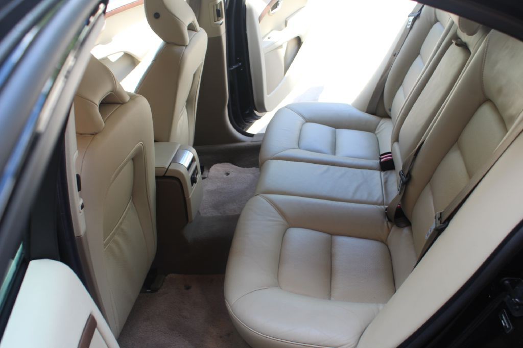 2010 Volvo S80 Image 9