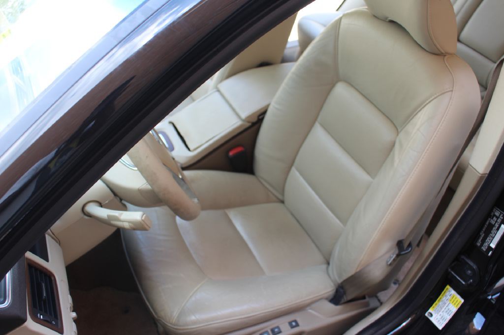2010 Volvo S80 Image 11
