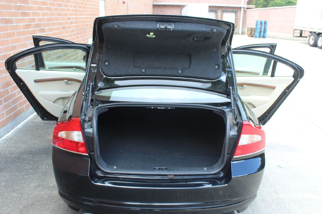 2010 Volvo S80 Image 19