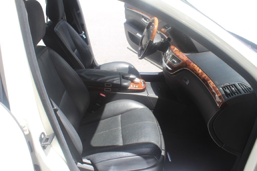 2009 Mercedes-Benz S-Class Image 7