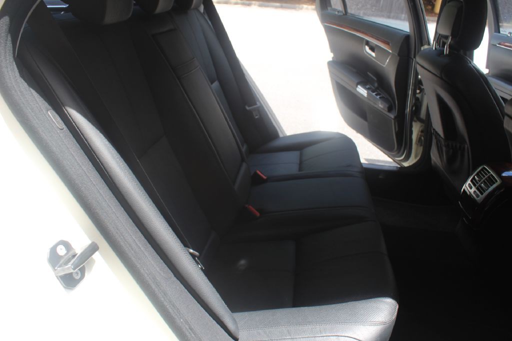 2009 Mercedes-Benz S-Class Image 8