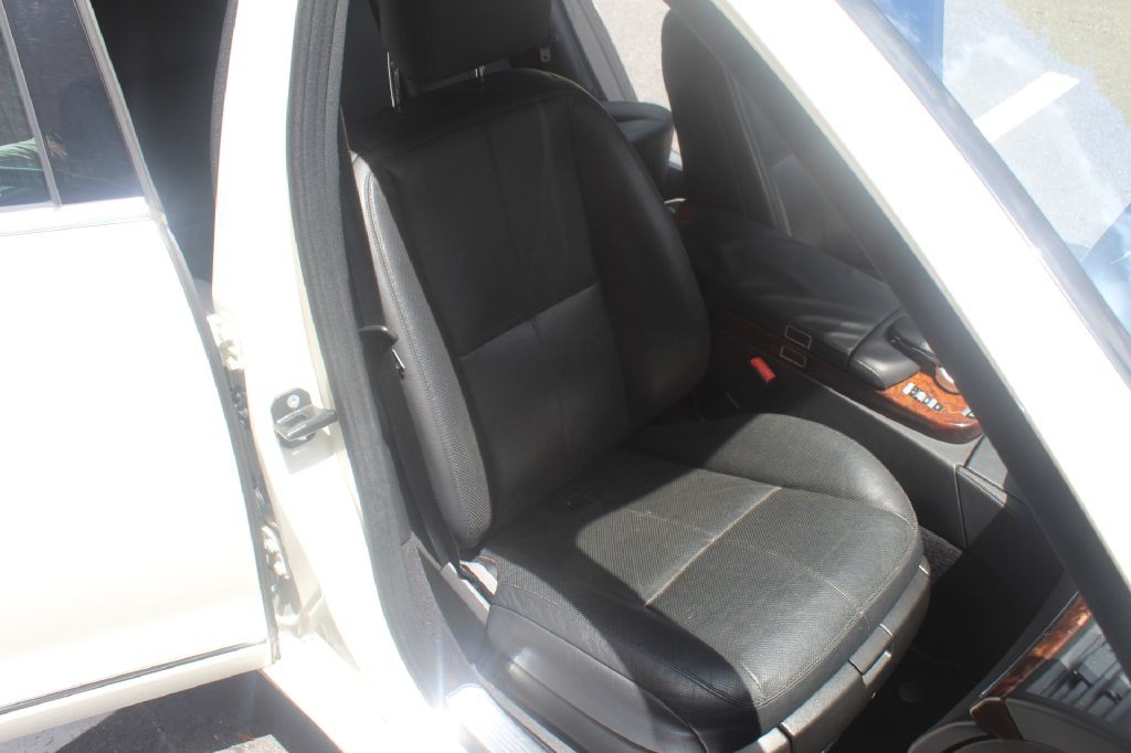 2009 Mercedes-Benz S-Class Image 13