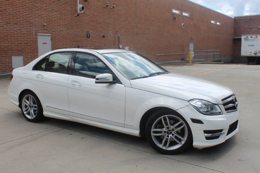 2014 Mercedes-Benz C-Class Image 6