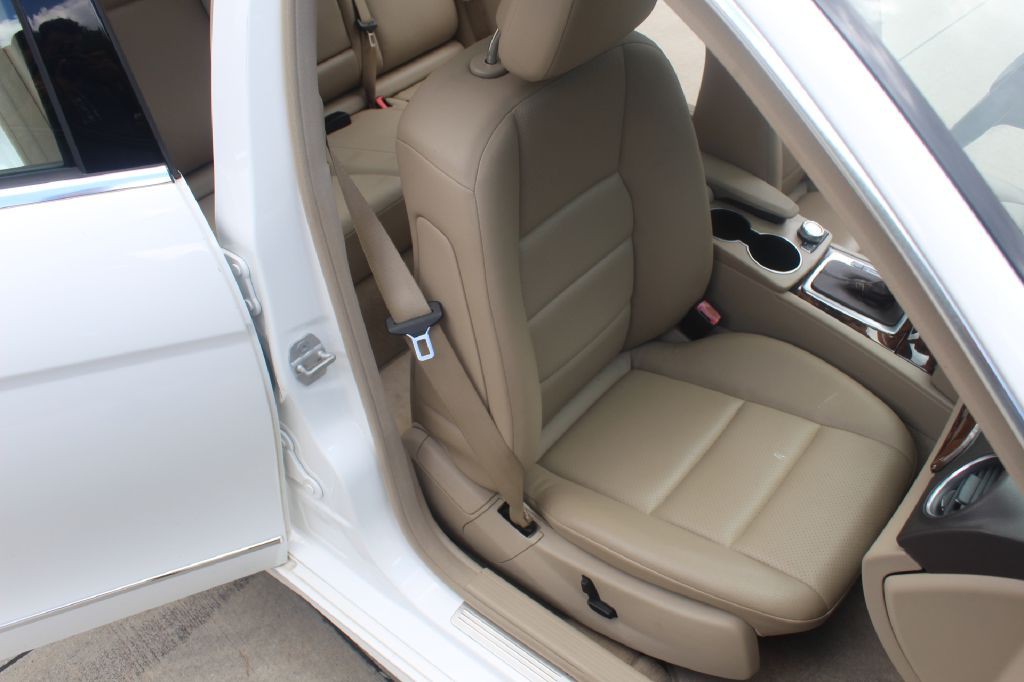 2014 Mercedes-Benz C-Class Image 12
