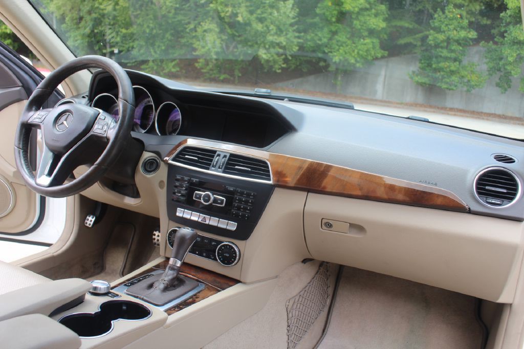 2014 Mercedes-Benz C-Class Image 13