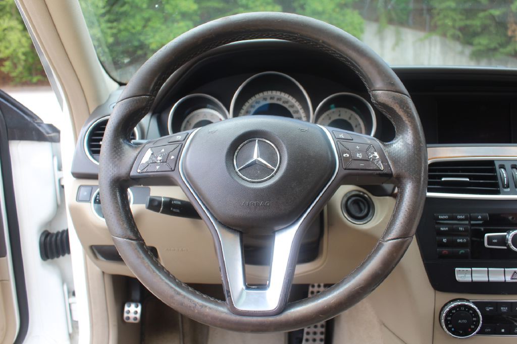 2014 Mercedes-Benz C-Class Image 16