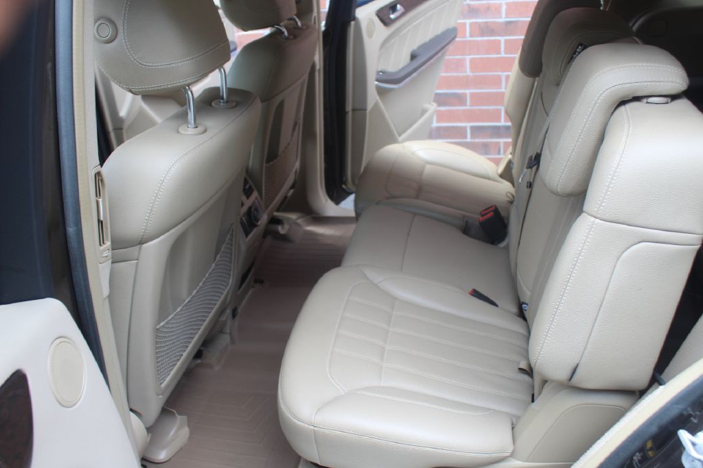 2013 Mercedes-Benz GL-Class Image 10