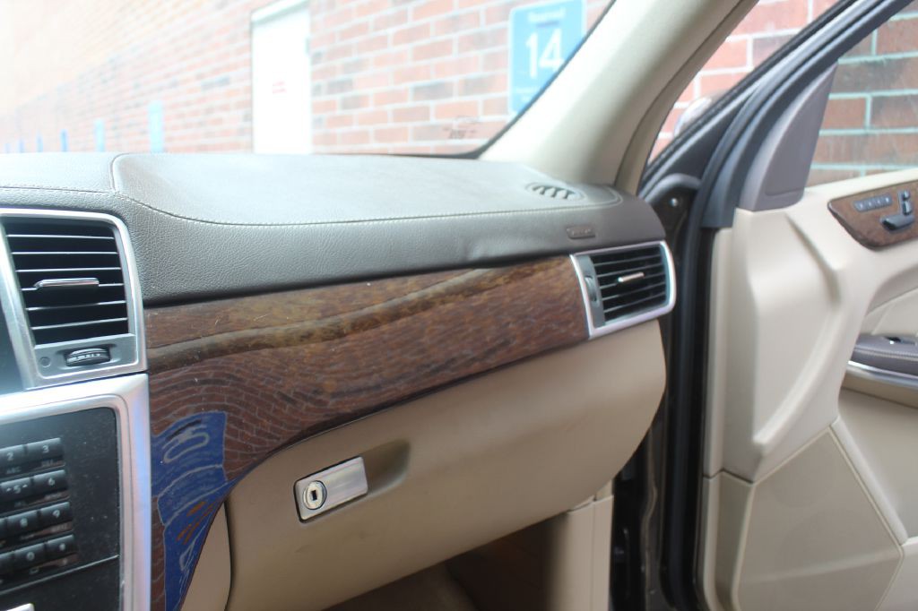 2013 Mercedes-Benz GL-Class Image 19