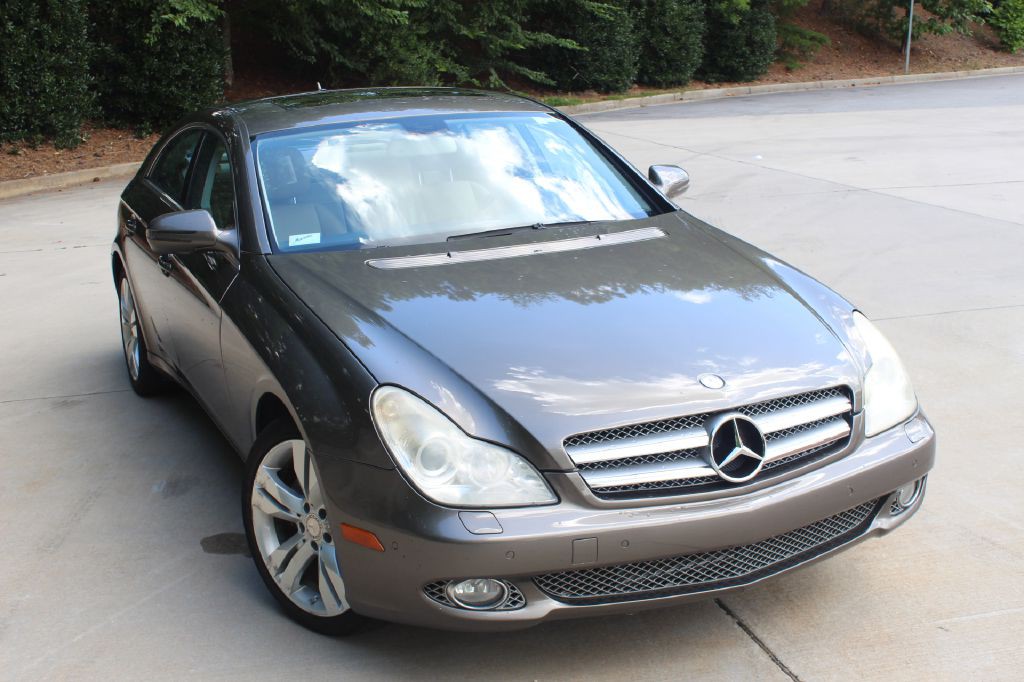 2009 Mercedes-Benz CLS-Class Image 1