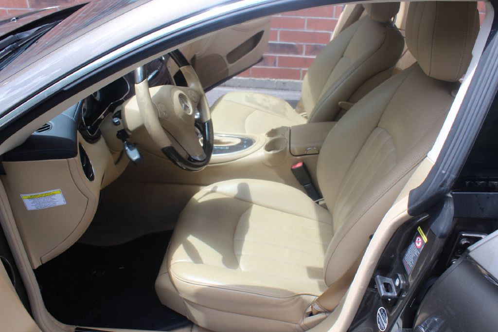 2009 Mercedes-Benz CLS-Class Image 10