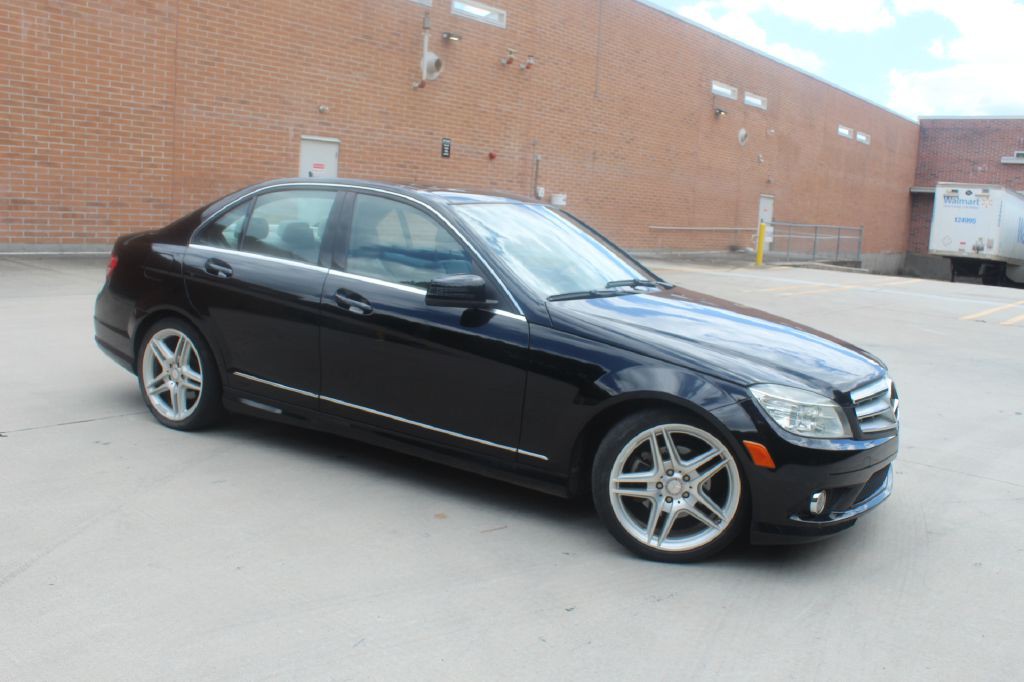 2010 Mercedes-Benz C-Class Image 6