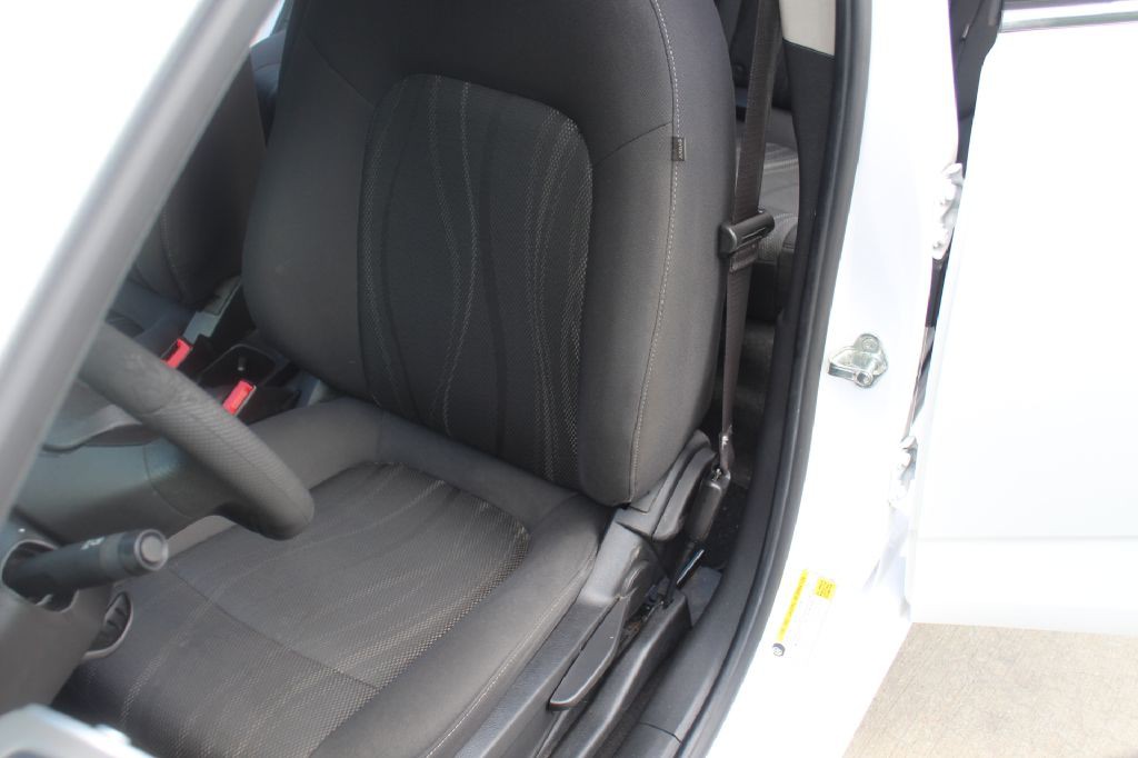 2017 Chevrolet Sonic Image 11