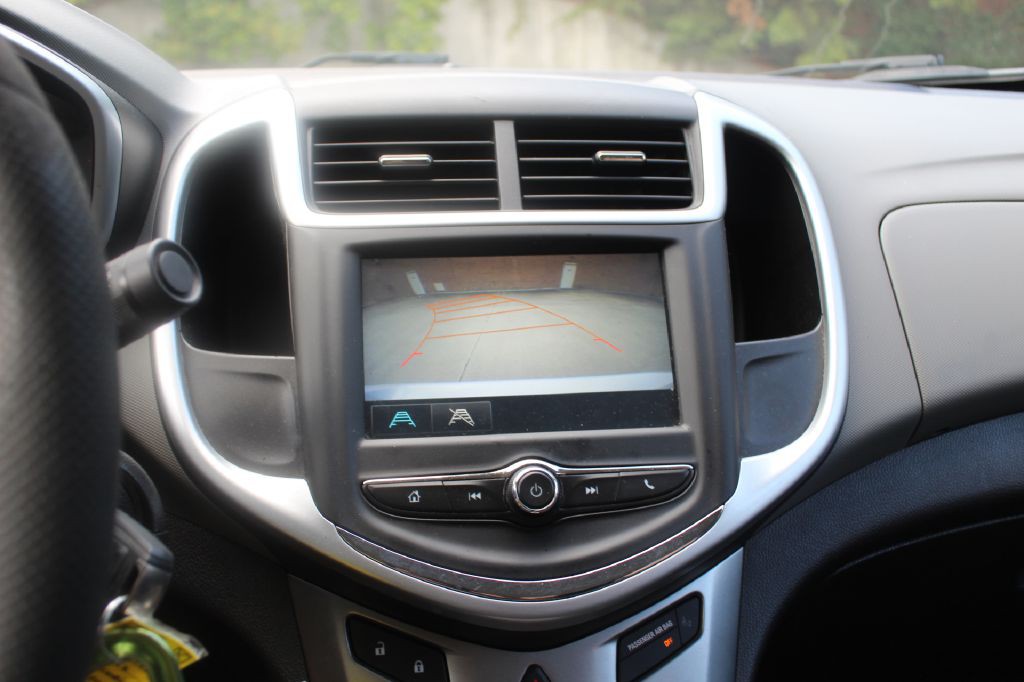 2017 Chevrolet Sonic Image 20