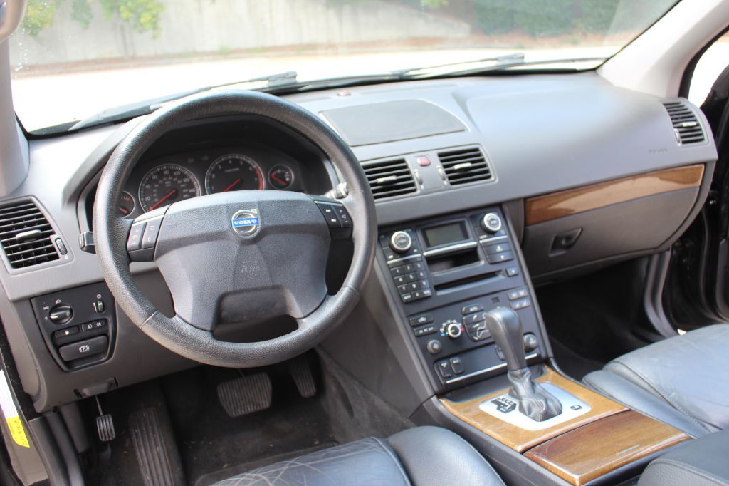 2008 Volvo XC90 Image 16