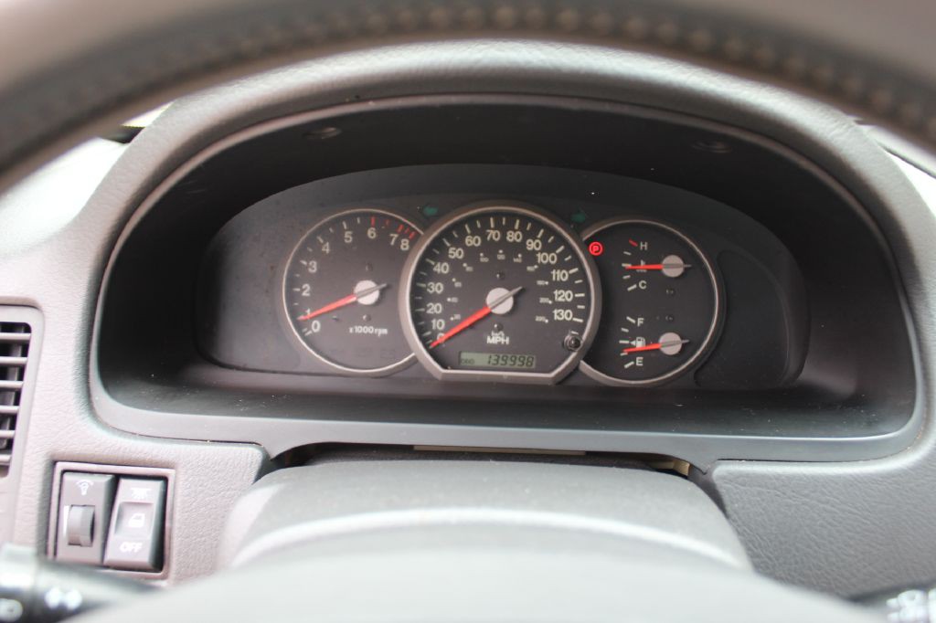 2004 Kia Sedona Image 18
