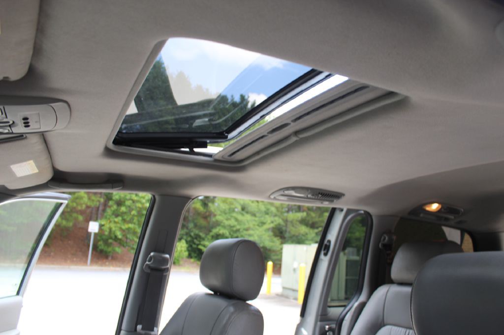 2004 Kia Sedona Image 21