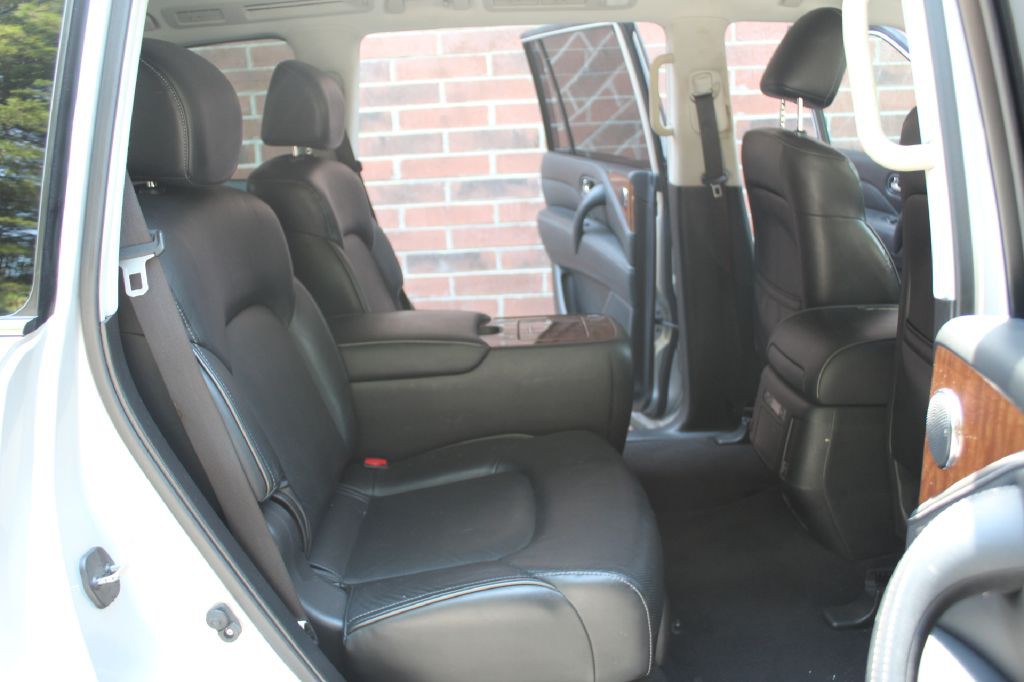 2018 INFINITI QX80 Image 8