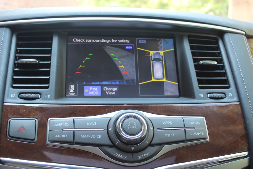 2018 INFINITI QX80 Image 27