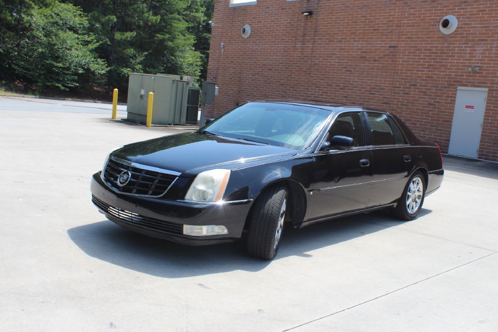 2006 Cadillac DTS Image 2