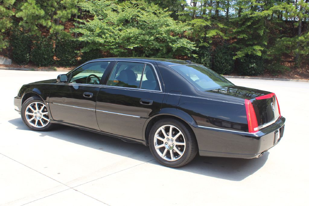 2006 Cadillac DTS Image 3
