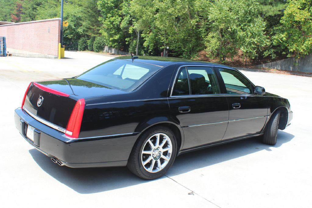 2006 Cadillac DTS Image 5