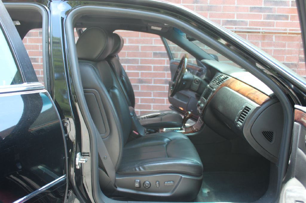 2006 Cadillac DTS Image 7