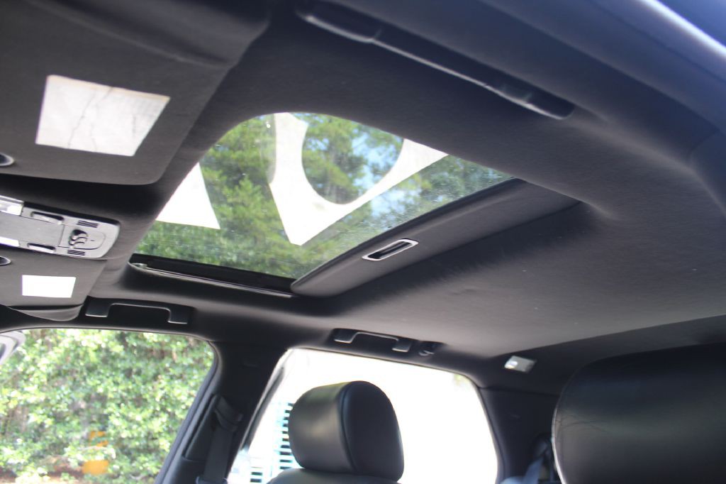 2006 Cadillac DTS Image 21