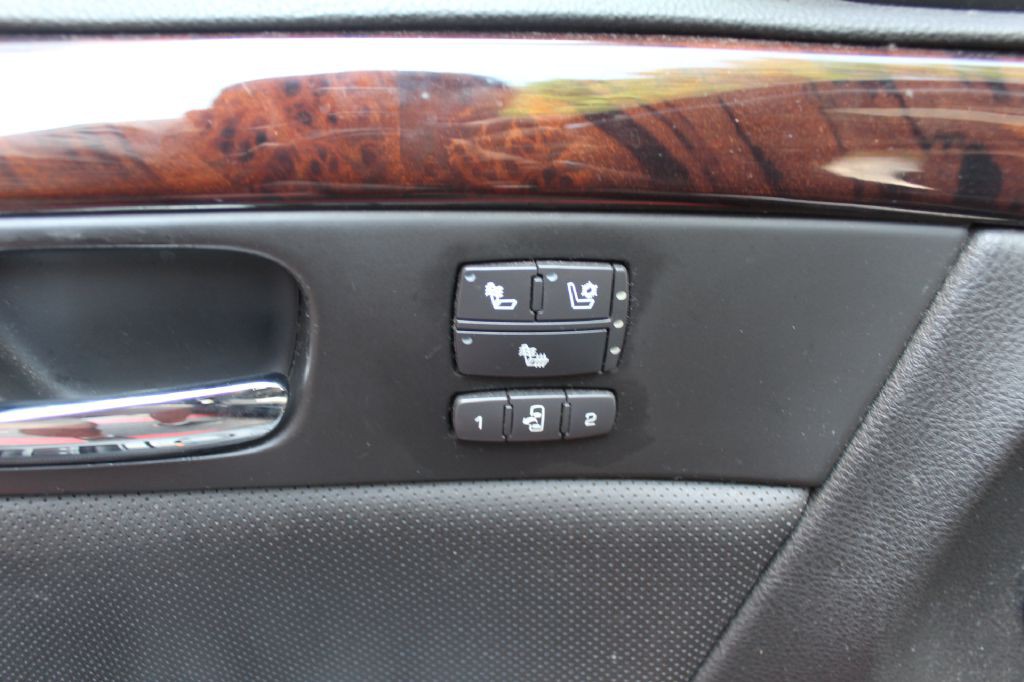 2006 Cadillac DTS Image 22