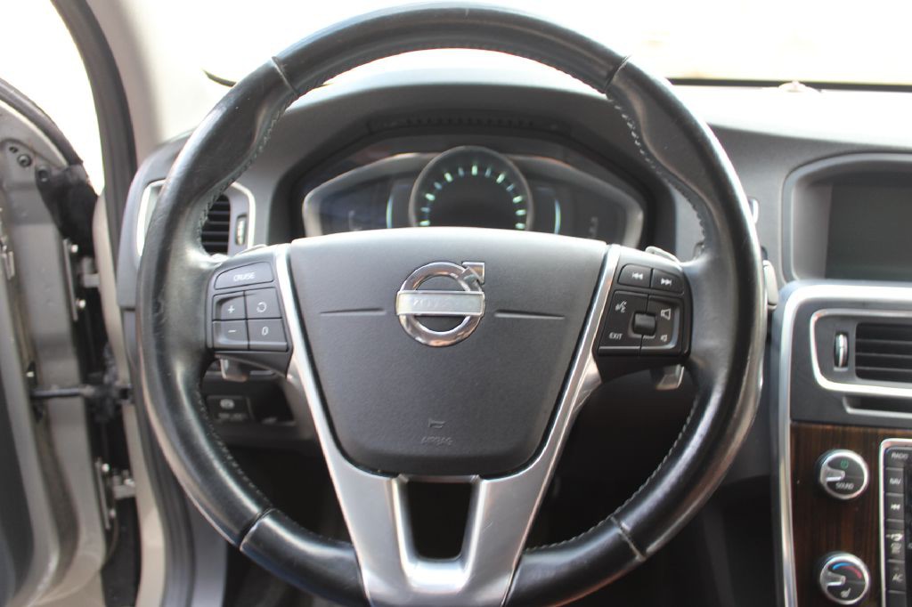 2014 Volvo S60 Image 17
