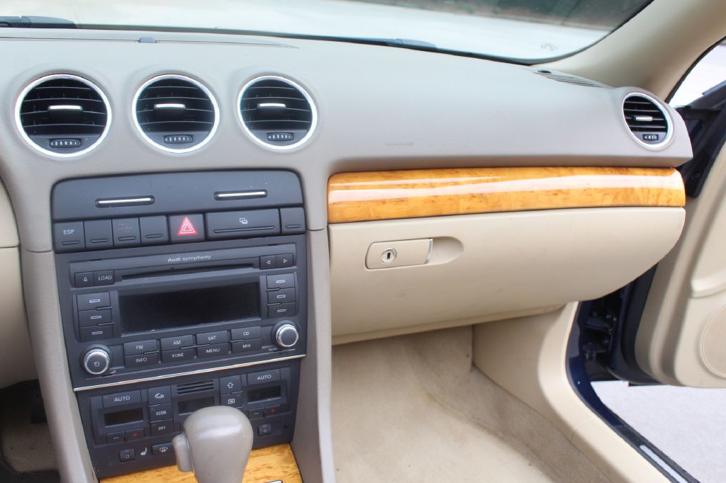 2009 Audi A4 Image 16