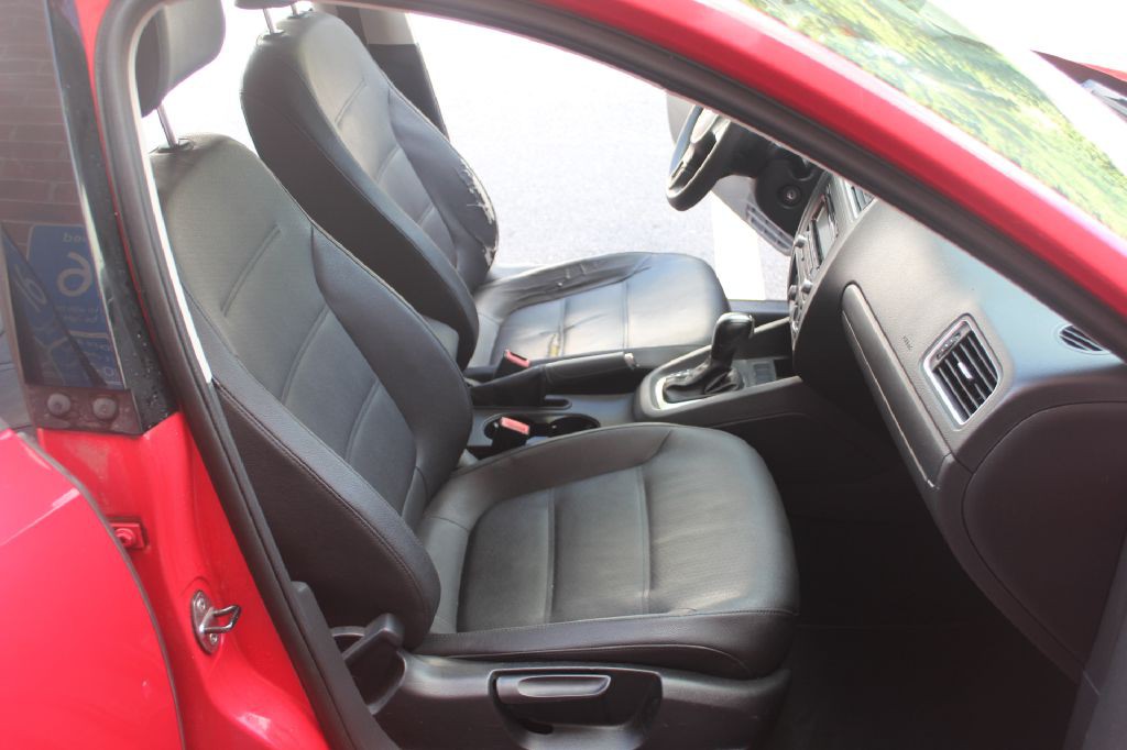 2011 Volkswagen Jetta Image 7