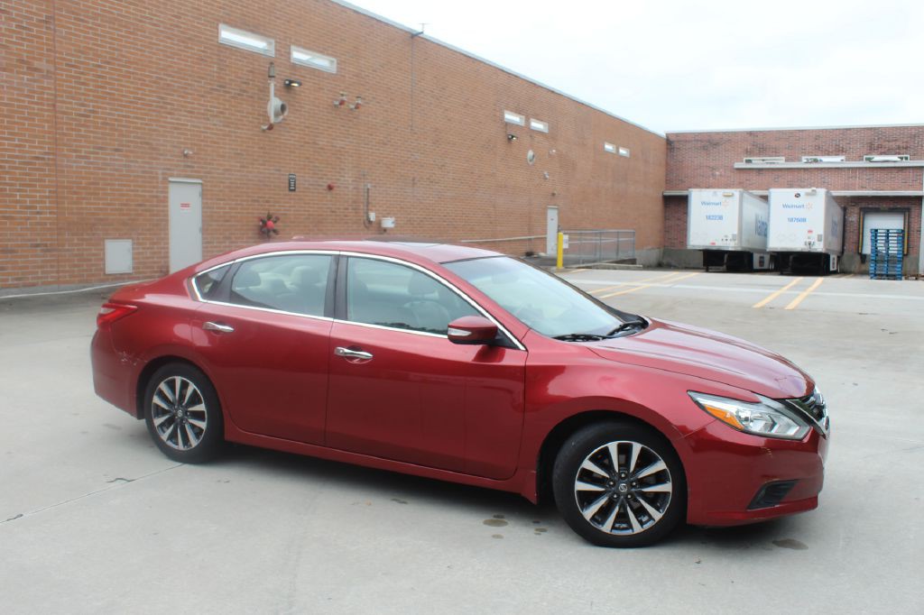 2016 Nissan Altima Image 6